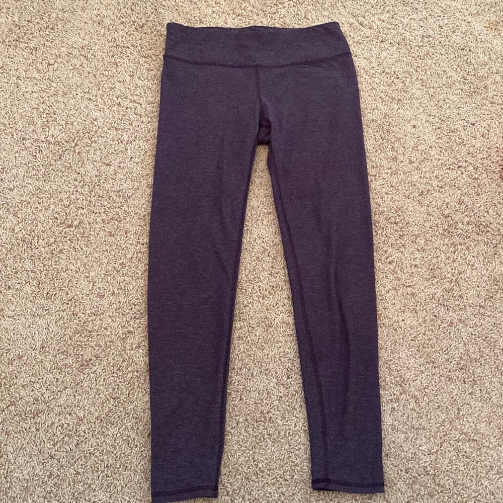 EUC GAP Purple Workout Leggings